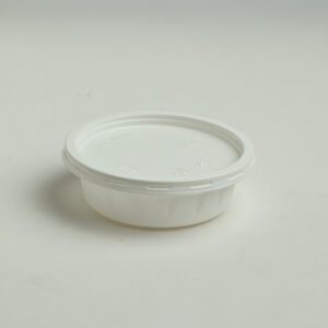 Plastic container 200cc white with lid - Image 1